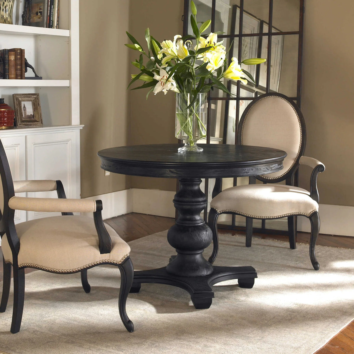 Wood Grain Round Table