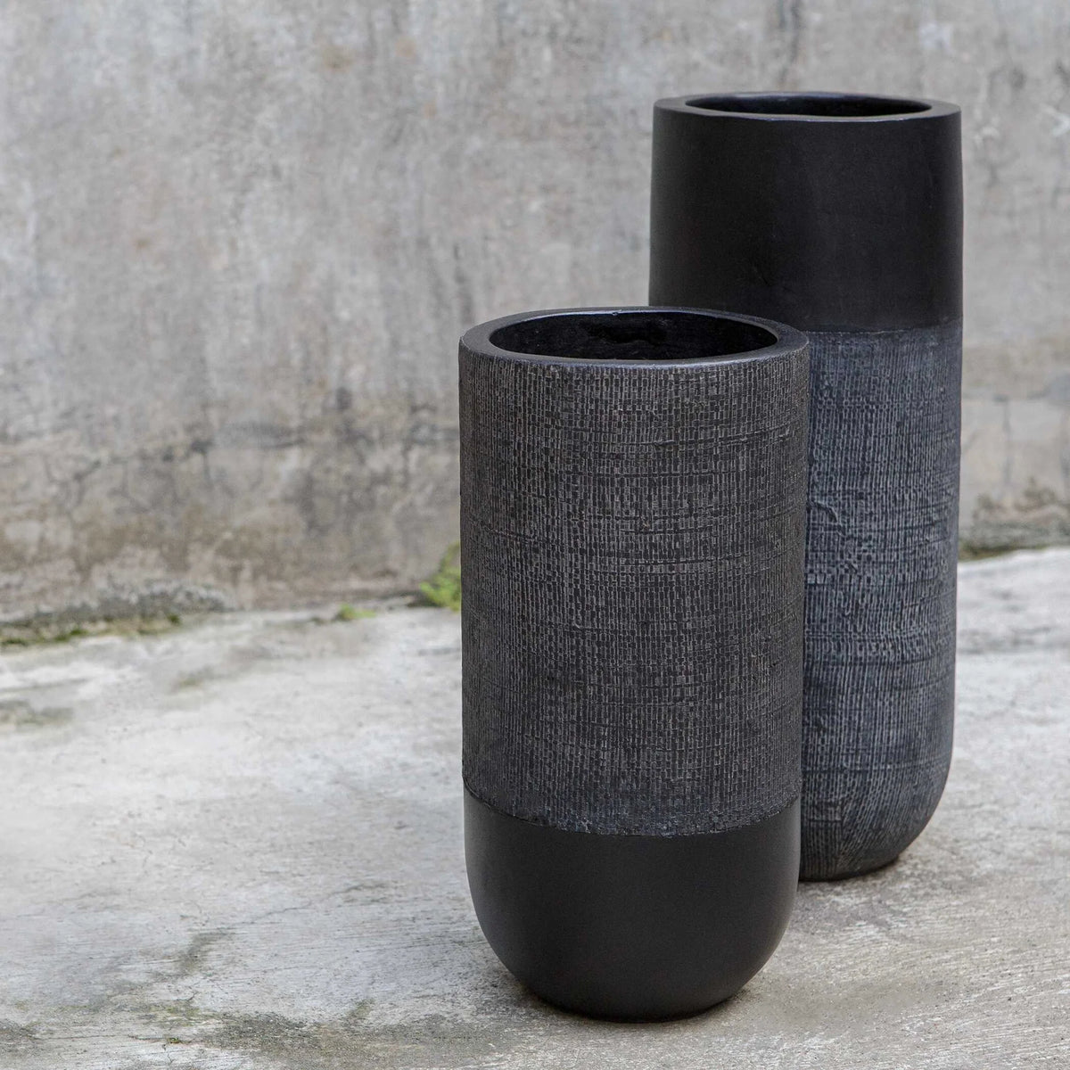 Black Vases Set/2