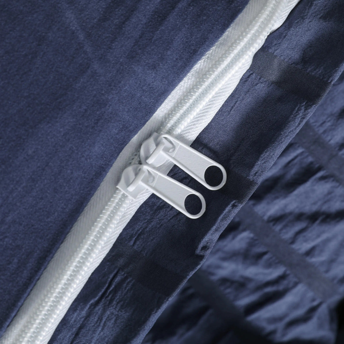 Bedsum Soft Bedding Set, Seersucker Textured Stripe Washed Microfiber Pattern Duvet Cover Set with Zipper Closure