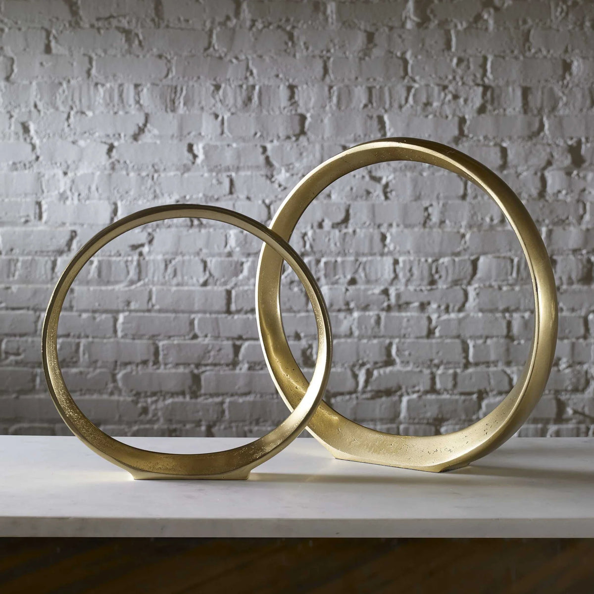 Gold Ring Sculptures Set/2