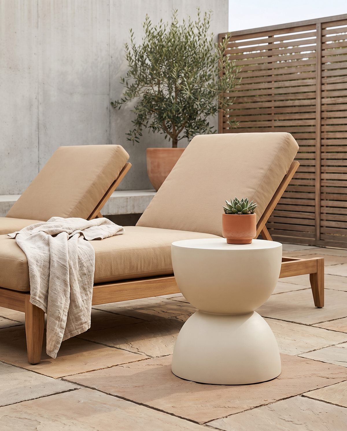 Aura Outdoor Side Table – Final Sale